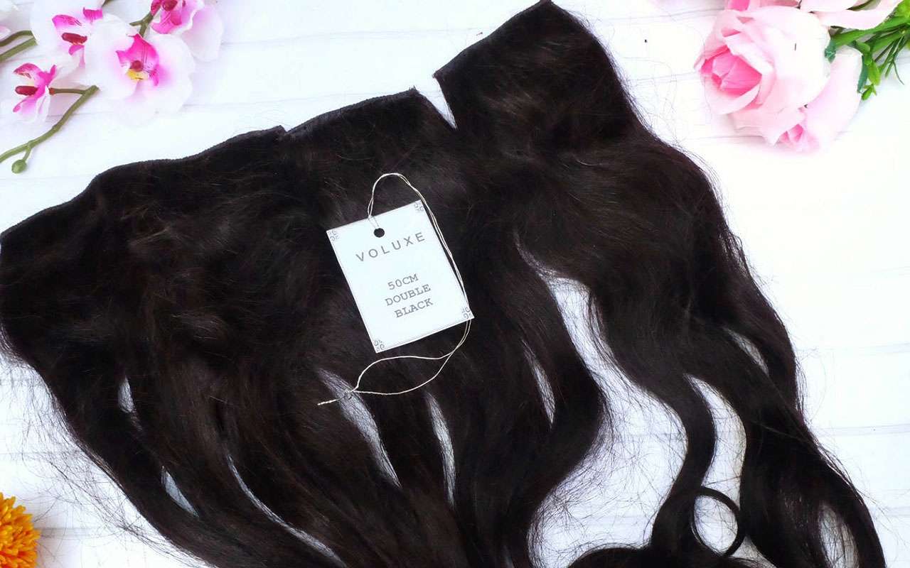 Memanjangkan rambut dengan Voluxe Hair Clip
