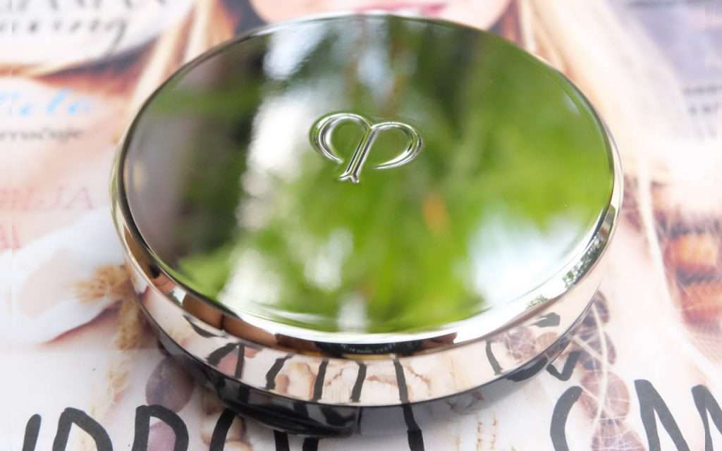 Foundation-Cle-De-Peau-Untuk-Kulit-Berminyak